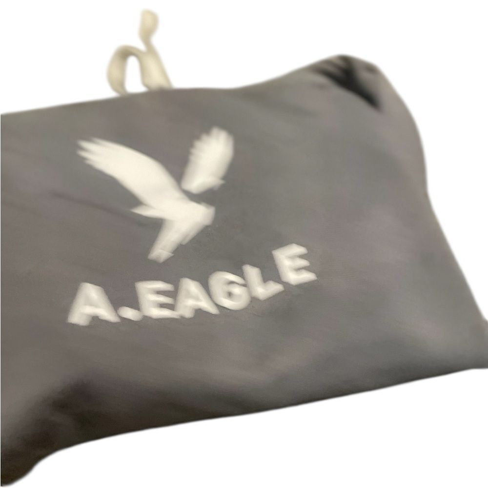 A. Eagle Gray hoodie new never worn men’s size medium see pics
